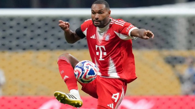 โยนาธาน-ทาห์-เซ็นเตอร์แบ็กตัวแกร่งของเสือใต้