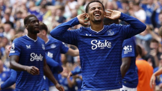 อิลิมาน-เอ็นดิอาย-ปีกจอมพริ้วของทัพสิงโตแห่งเตรังก้า